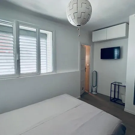 Apartment Spacious Bright Flat 300m From River Bank *